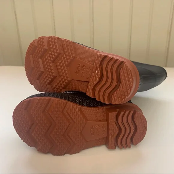 Barn Rain Boot Black Rubber Treaded Non-Skid SurfaceToddler Size 5-6 NWOT - Picture 11 of 11